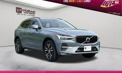 2023 Volvo XC60 Core Bright Theme