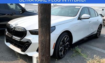 2025 BMW 550e xDrive
