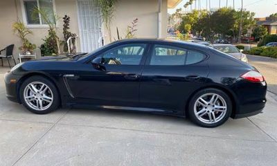 2011 Porsche Panamera Base 4