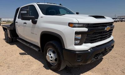 2025 Chevrolet Silverado HD Work Truck