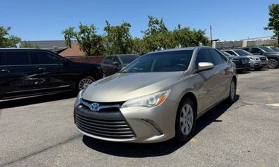 2017 Toyota Camry LE SE XLE