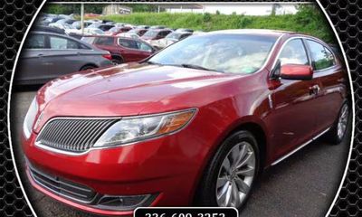 2014 Lincoln MKS Base