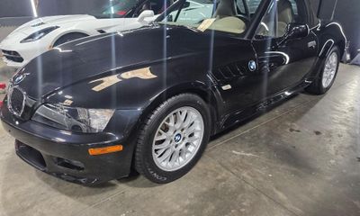 2000 BMW Z3 2 8