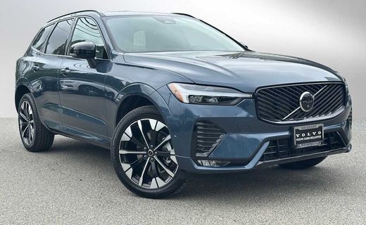 2026 Volvo XC60 Plus Dark