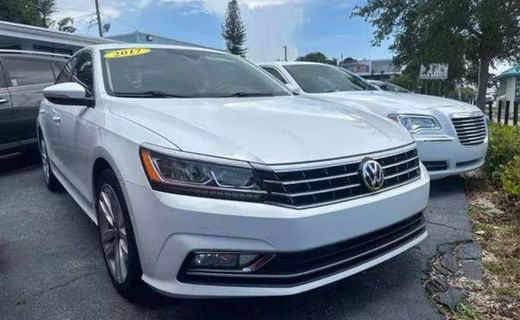 2017 Volkswagen Passat SEL Premium