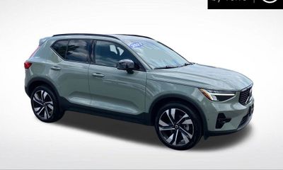 2023 Volvo XC40 Plus Dark