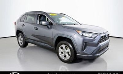 2022 Toyota RAV4 LE