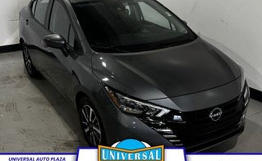 2025 Nissan Versa SR