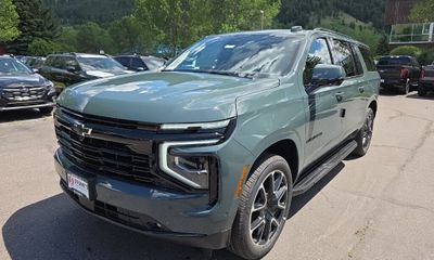 2026 Chevrolet Suburban RST