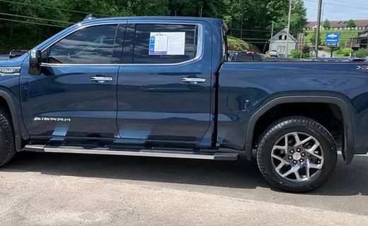 2022 GMC Sierra SLT