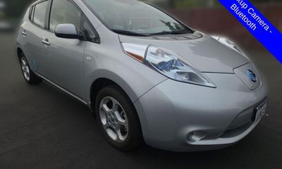 2012 Nissan Leaf SL