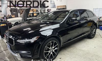 2018 Volvo V90CC Inscription