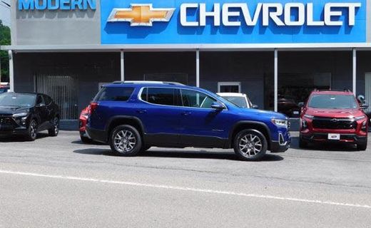 2023 GMC Acadia SLT