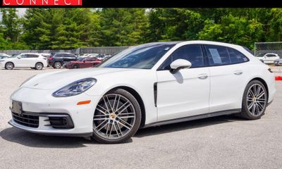 2019 Porsche Panamera 4 Sport Turismo