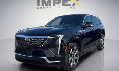 2025 Cadillac Escalade IQ LUX 1