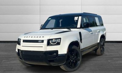 2026 Land Rover Defender 130 SE
