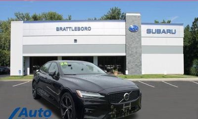 2024 Volvo S60 Plus Dark