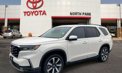 2025 Honda Pilot Touring HPD