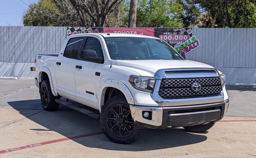 2018 Toyota Tundra SR5