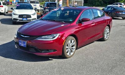 2015 Chrysler 200 200S