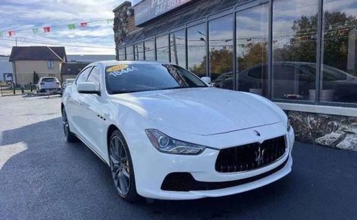 2016 Maserati Ghibli Base