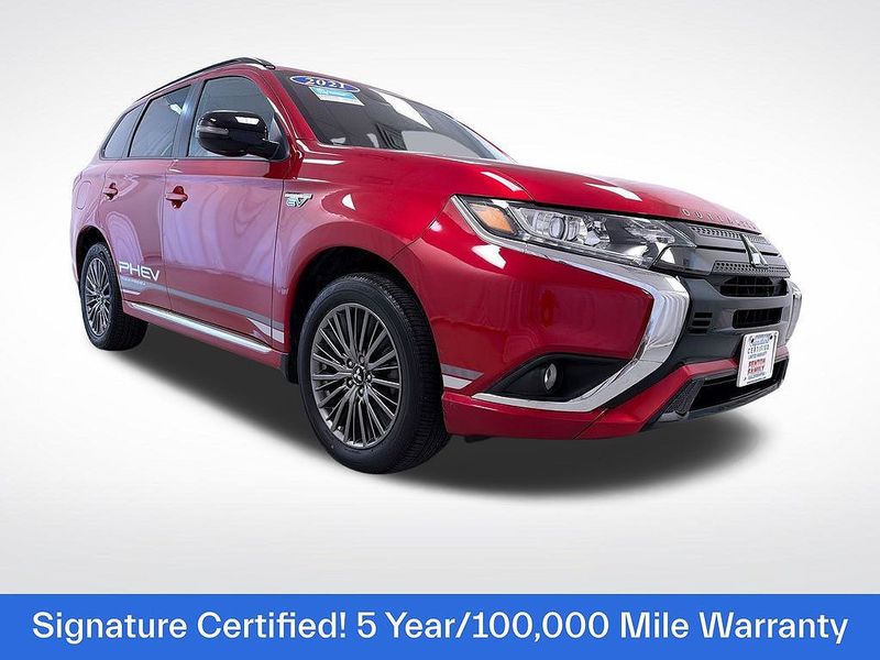 2021 Mitsubishi Outlander — a typically priced live listing