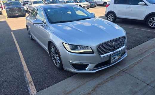 2017 Lincoln MKZ Select