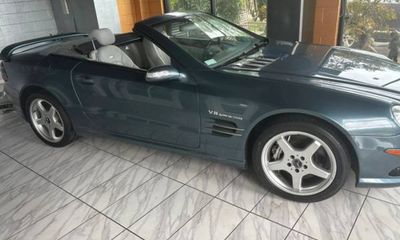 2004 Mercedes-Benz SL-Class SL55 AMG
