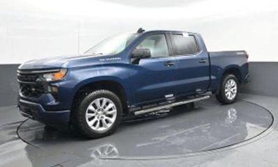 2023 Chevrolet Silverado Custom