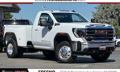 2026 GMC Sierra HD SLE