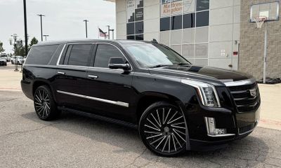 2017 Cadillac Escalade ESV Premium Luxury