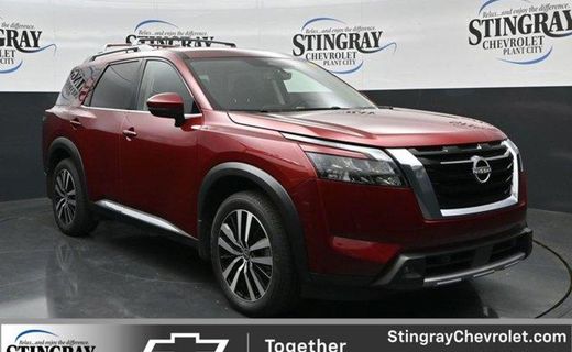 2025 Nissan Pathfinder Platinum