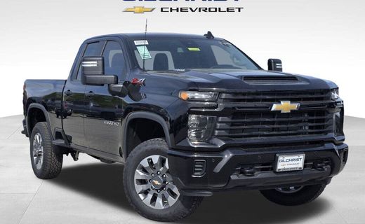 2026 Chevrolet Silverado HD Custom