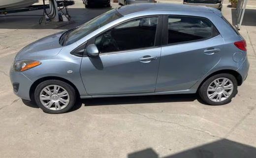 2013 Mazda MAZDA2