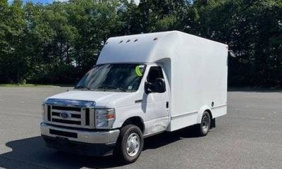 2022 Ford E-350 E 350 SD