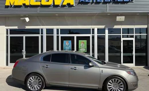 2016 Lincoln MKS Base