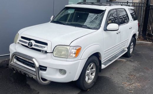 2005 Toyota Sequoia SR5