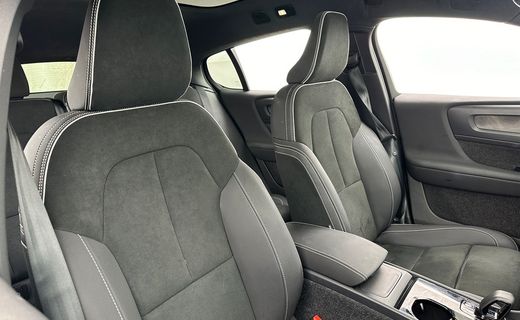 2022 Volvo C40