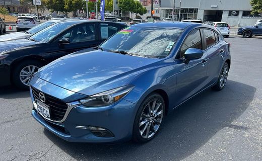 2018 Mazda MAZDA3 Grand Touring