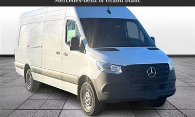 2025 Mercedes-Benz Sprinter 907 VS30
