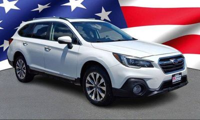 2018 Subaru Outback Touring M R