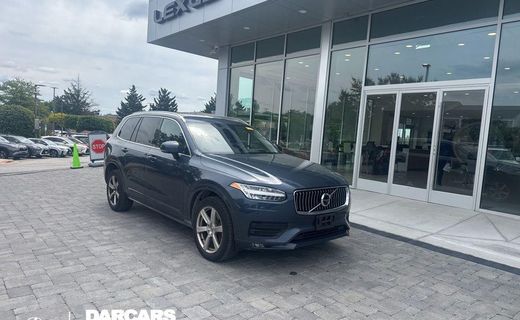 2021 Volvo XC90 Momentum