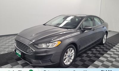 2020 Ford Fusion SE