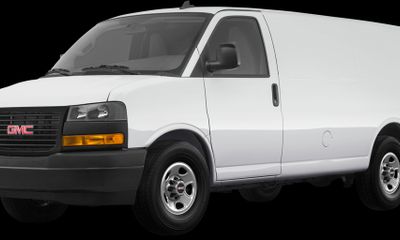 2026 GMC Savana 2500