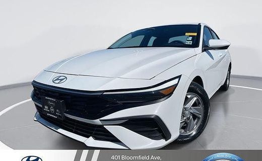 2024 Hyundai Elantra SE
