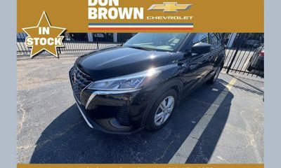 2024 Nissan Kicks S
