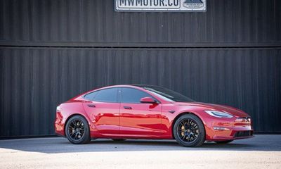 2021 Tesla Model S Plaid