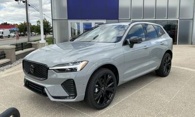 2026 Volvo XC60 Ultra Black Edition