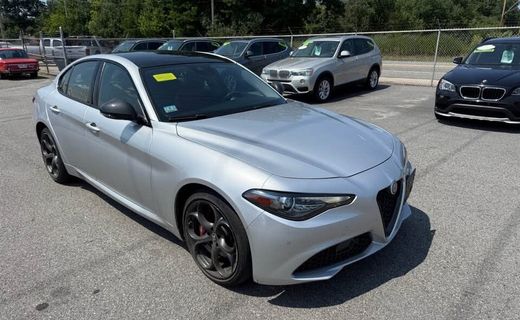 2019 Alfa Romeo Giulia 952