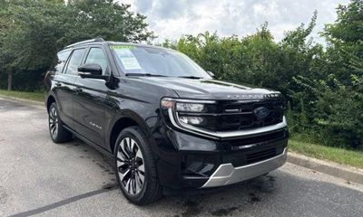 2025 Ford Expedition Platinum